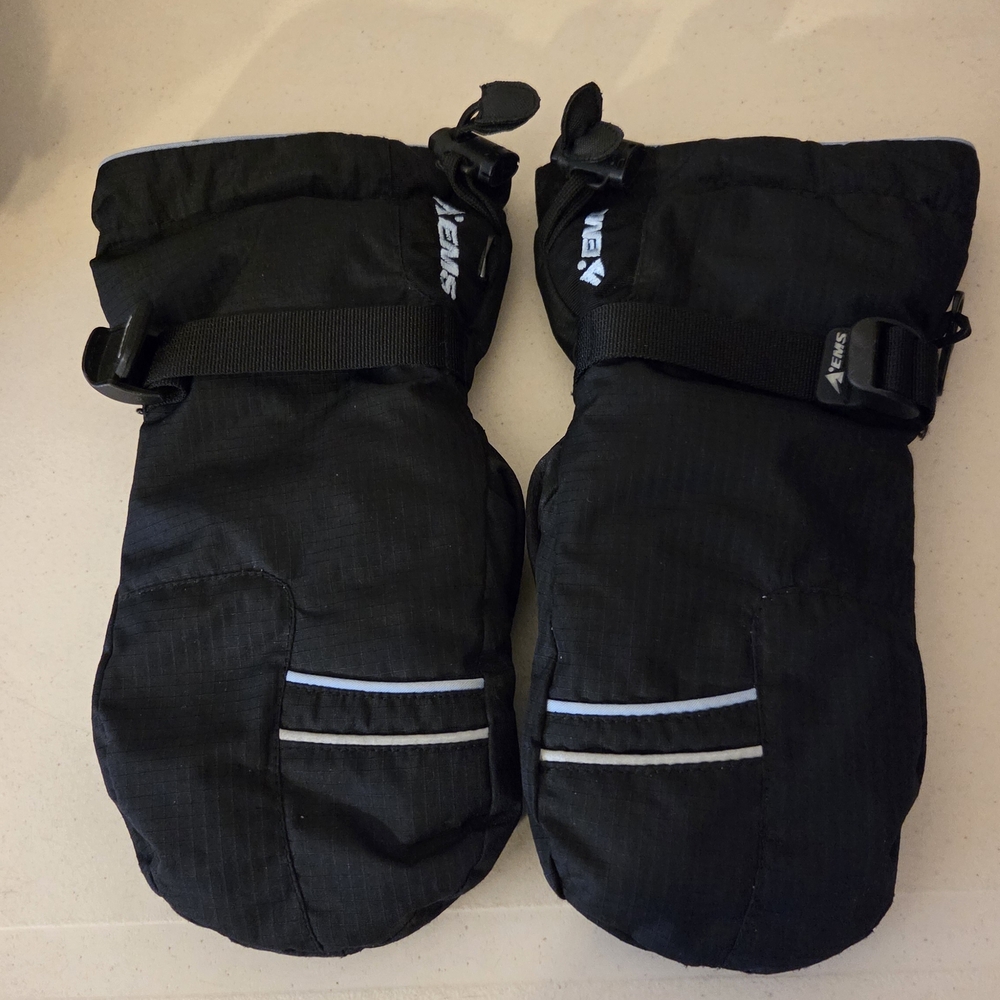 Black Snow Mittens with Reflective Stripes